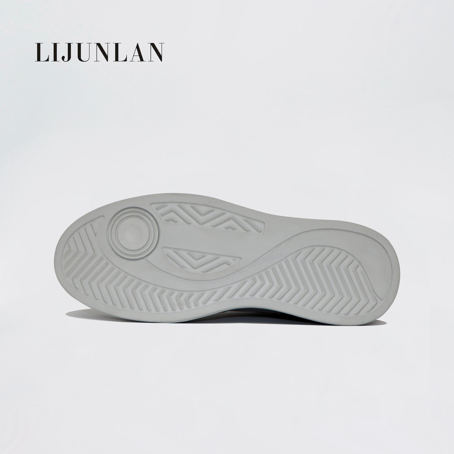 LIJUNLAN CONFORTABLE CASUAL SHOES