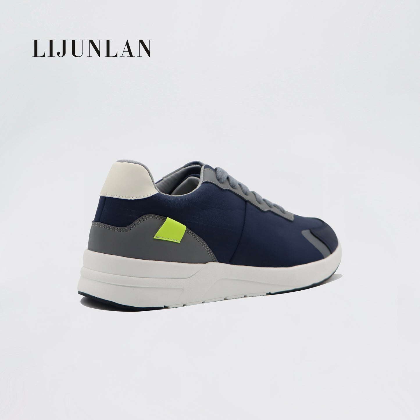 LIJUNLAN Breathable trendy casual sports shoes